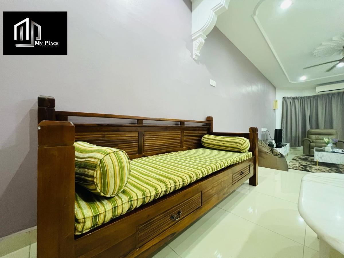 2 Storey 5Br 16Pax Semabok Taman Cheng Ho, 3 By Myplace Malacca Eksteriør billede